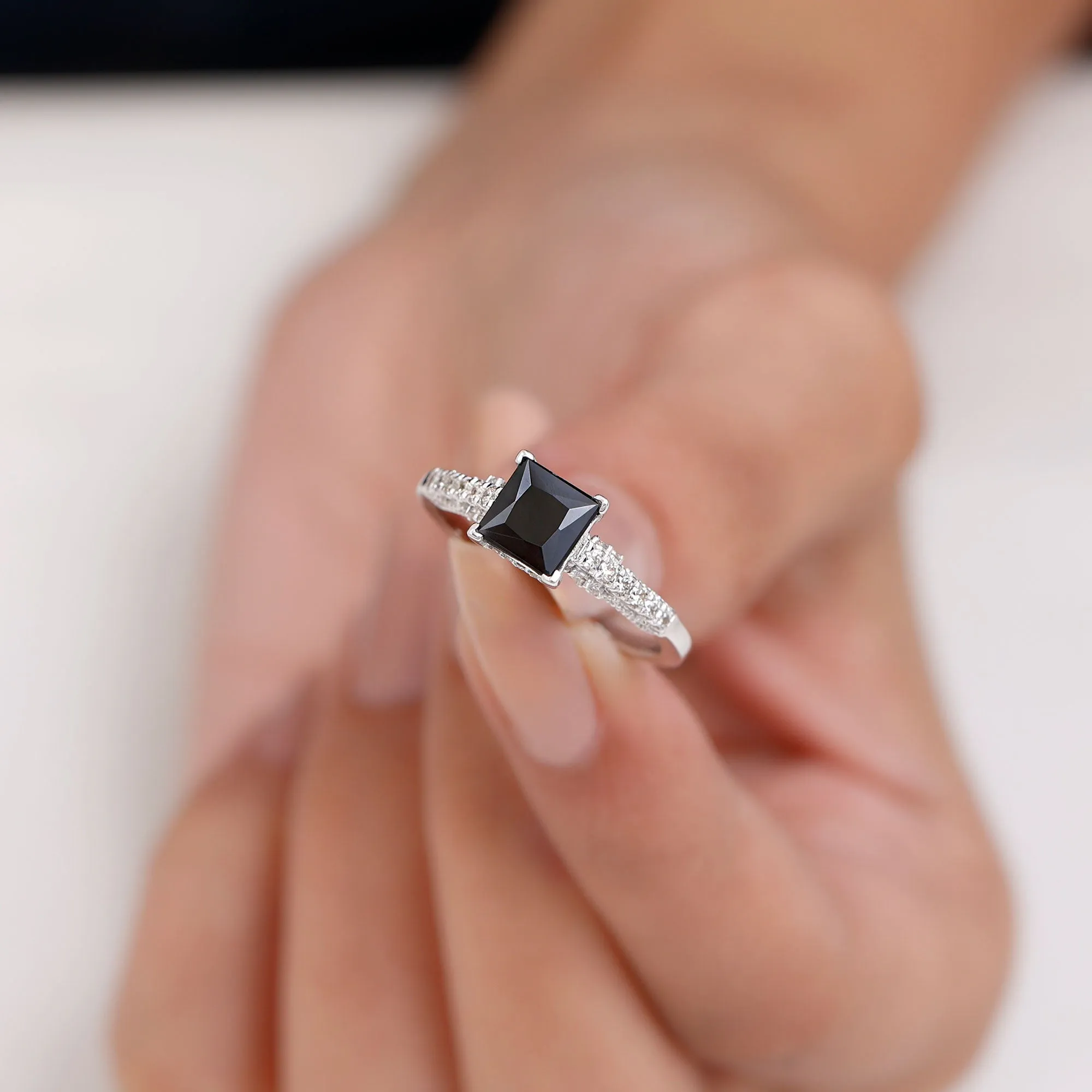 1.5 CT Solitaire Created Black Diamond Minimal Solitaire Ring with Diamond