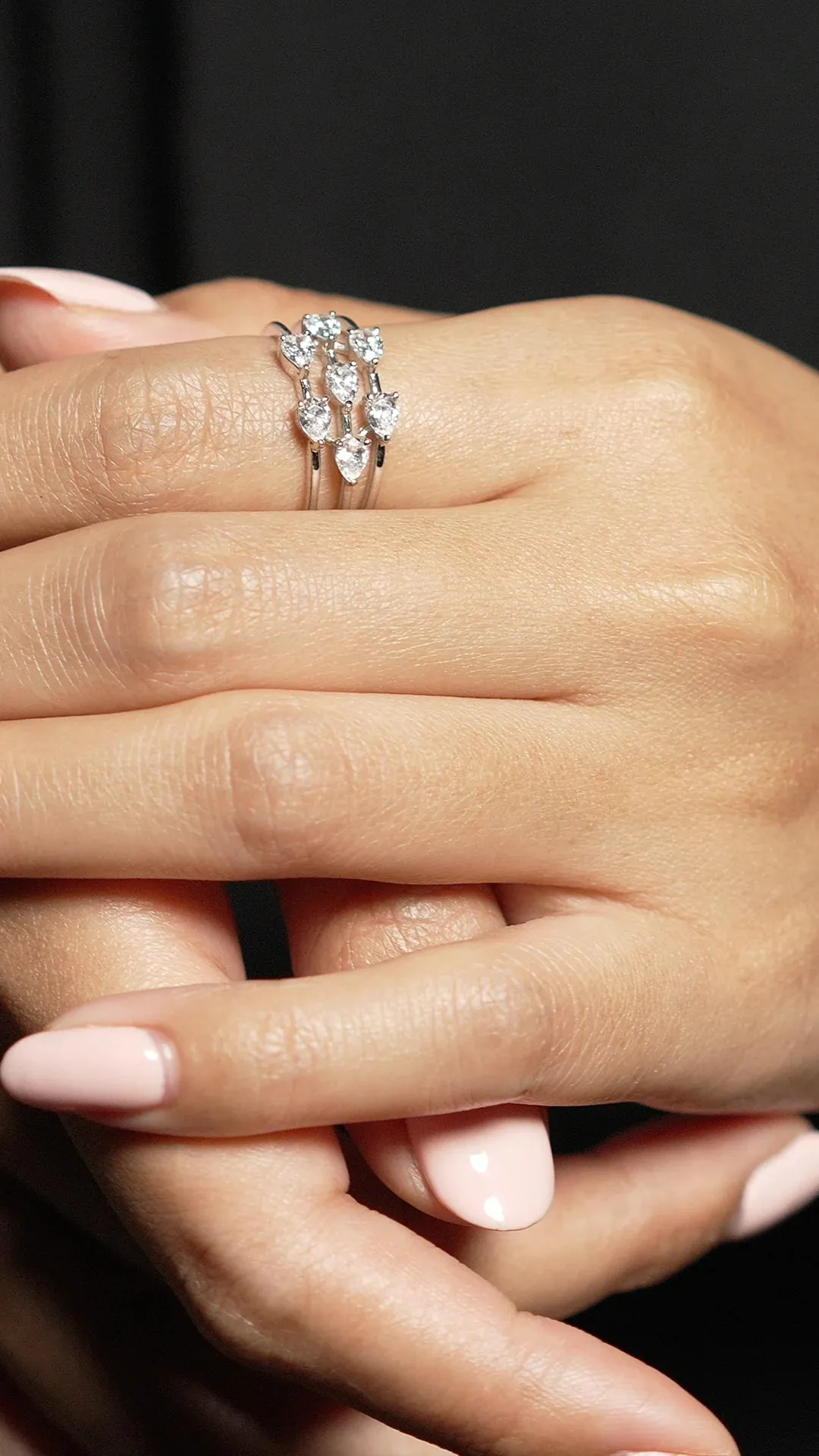 7 Pear Zircon Stones Ring Silver