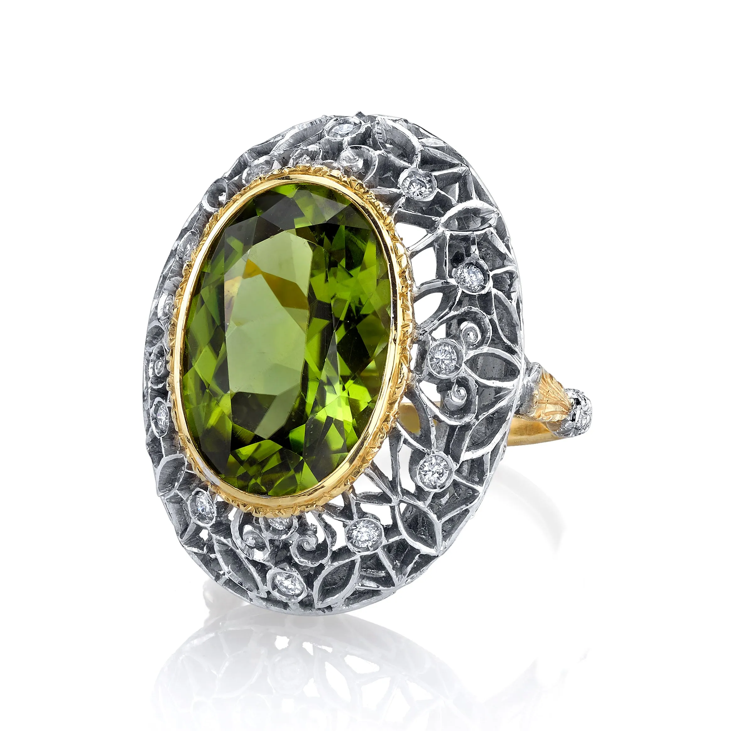 8.85 ct. Peridot and Diamond 18k Yellow Bezel White Gold Florentine Dome Ring