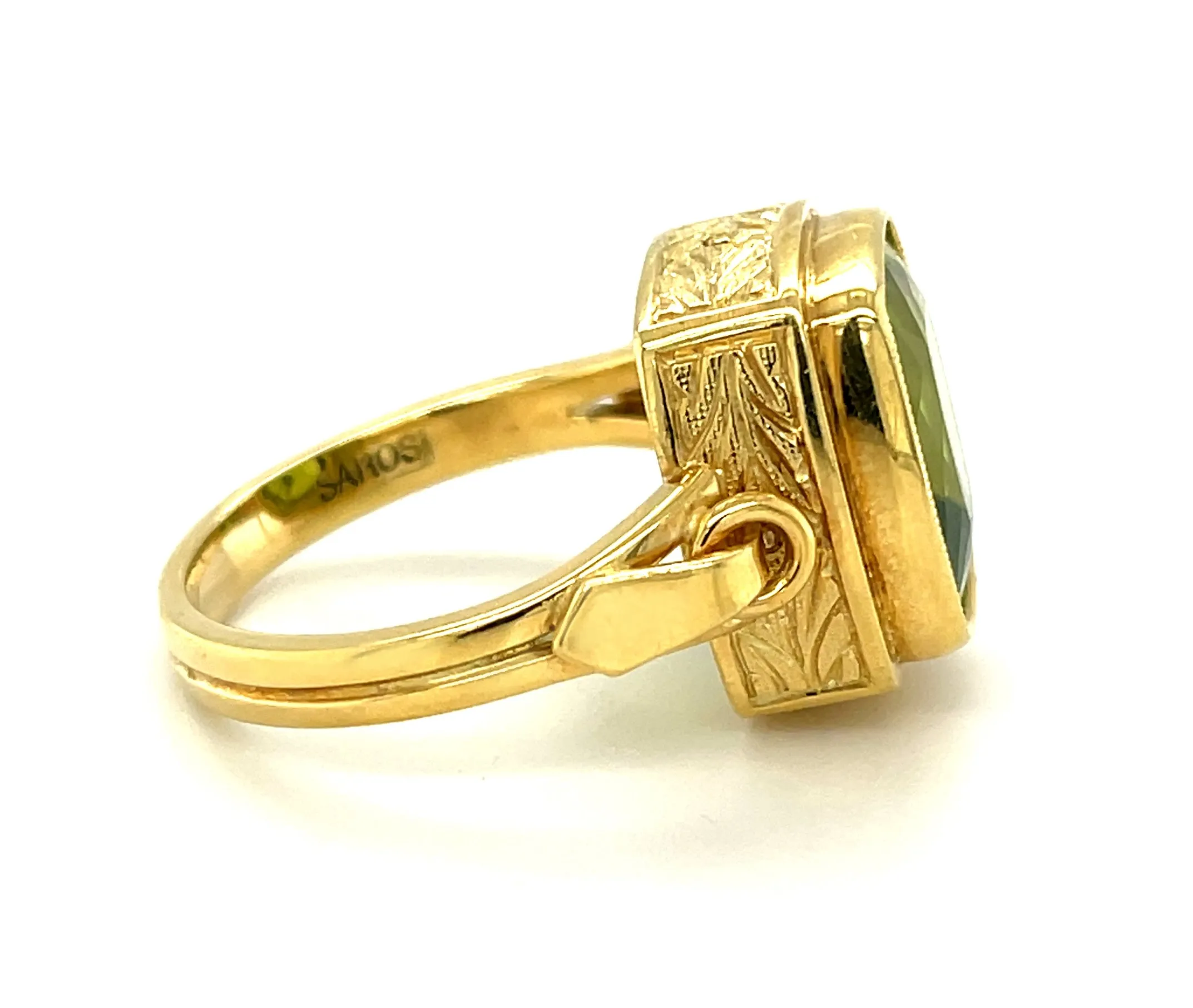 9.24 Carat Peridot Cushion and 18k Engraved Yellow Gold Band Ring