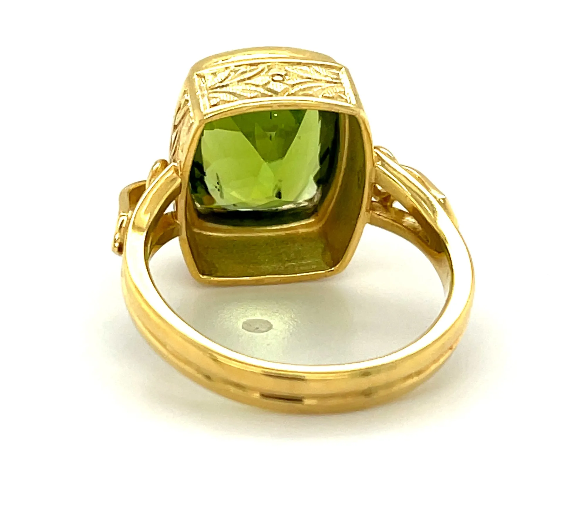 9.24 Carat Peridot Cushion and 18k Engraved Yellow Gold Band Ring