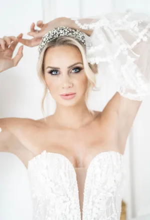 Chloe Crown