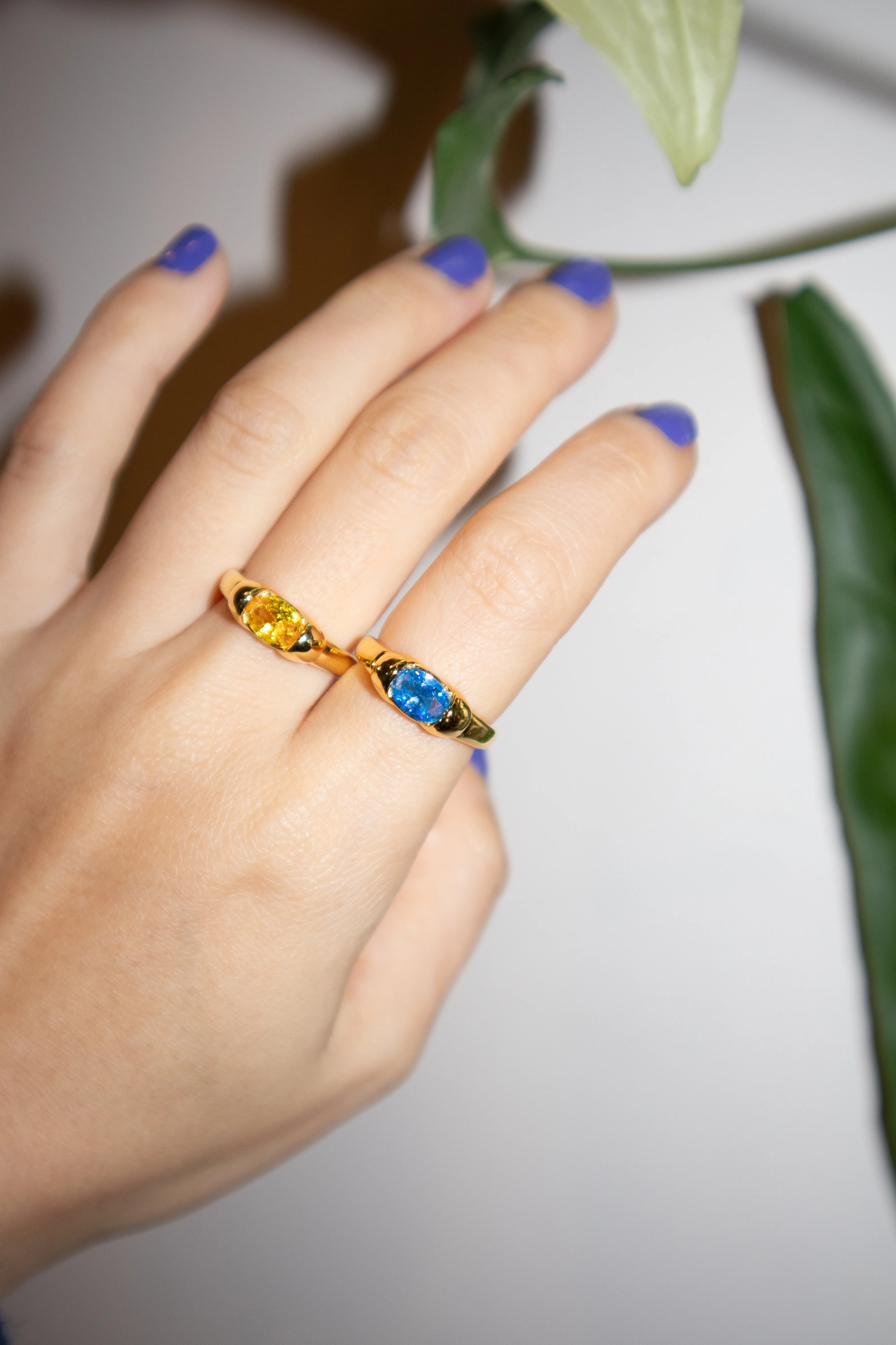 Cleo — Zircon croissant ring