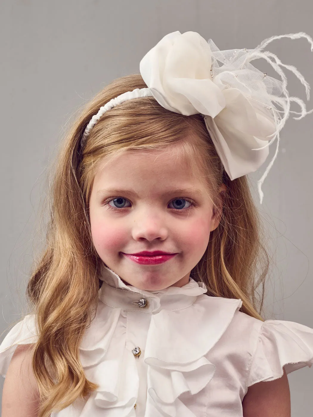 Headband bow with tulle and feathers  - KYKNOS