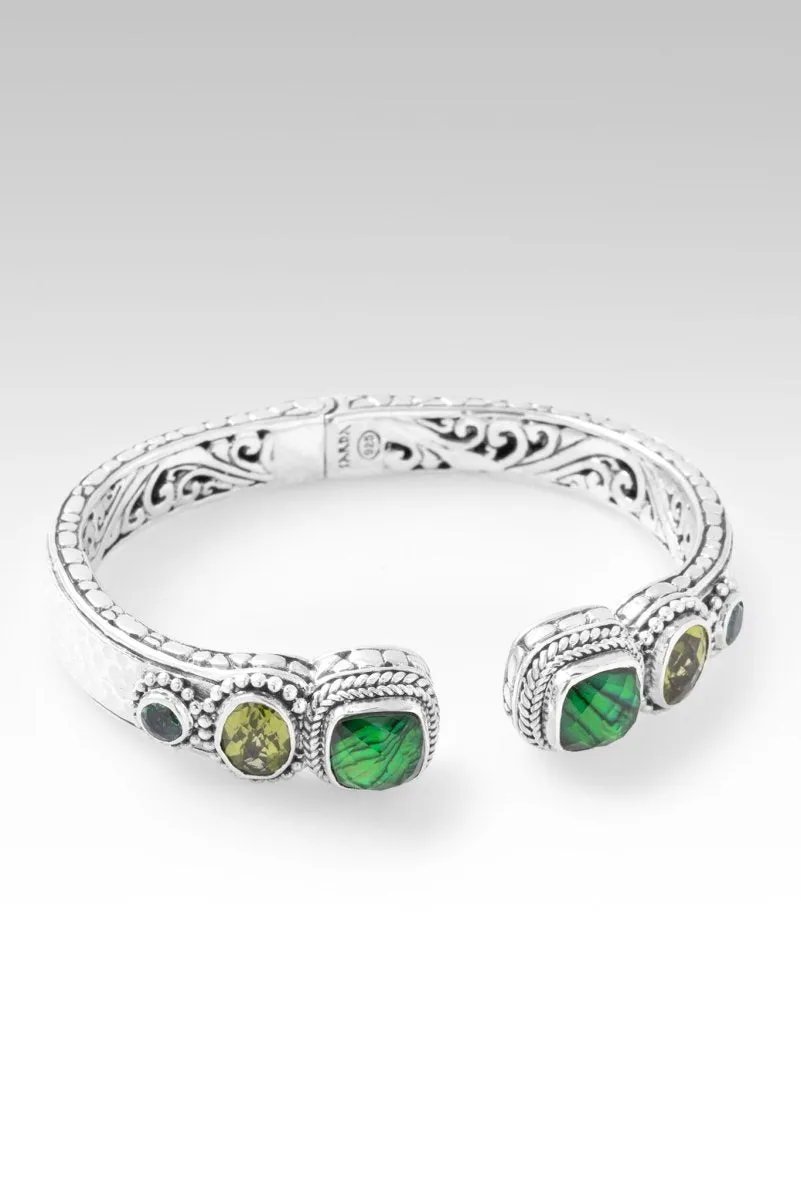 Heaven's Symphony Tip-to-Tip Bracelet™ in Emerald Green Abalone & Quartz Triplet
