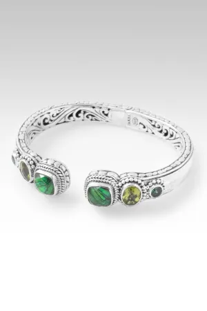 Heaven's Symphony Tip-to-Tip Bracelet™ in Emerald Green Abalone & Quartz Triplet