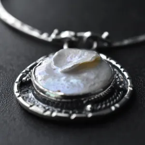 Mother Of pearl Silver Pendant Necklace