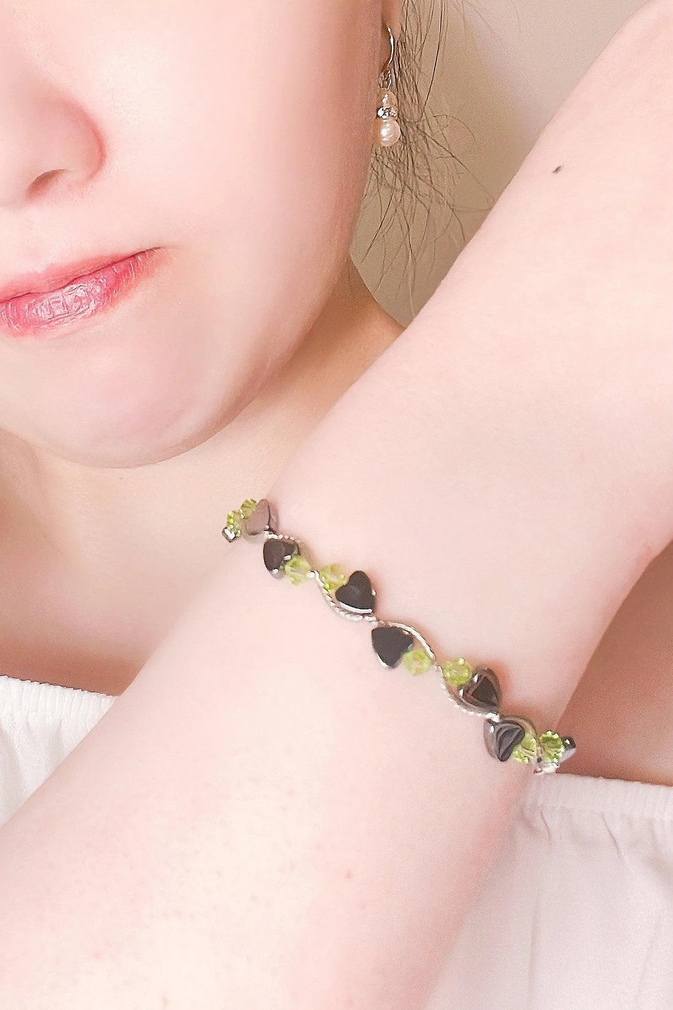 Peridot Heart Crystal Bracelet