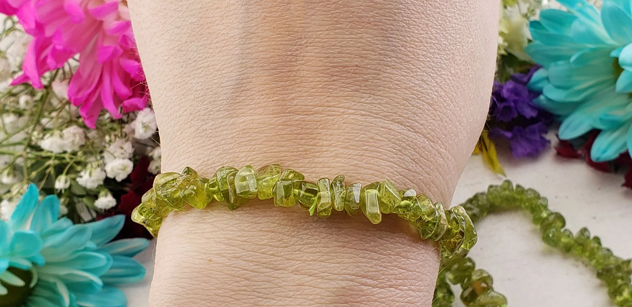 Peridot Stone Natural Crystal Chip Bead Bracelet