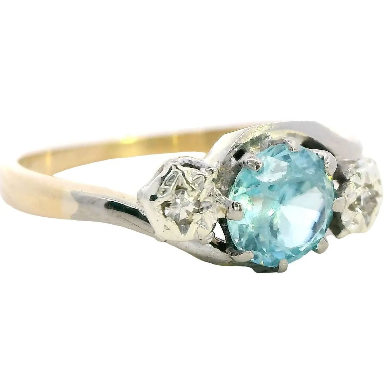 Radiant Elegance: 14ct Yellow & White Gold Ring with Zircon & Diamond Accents