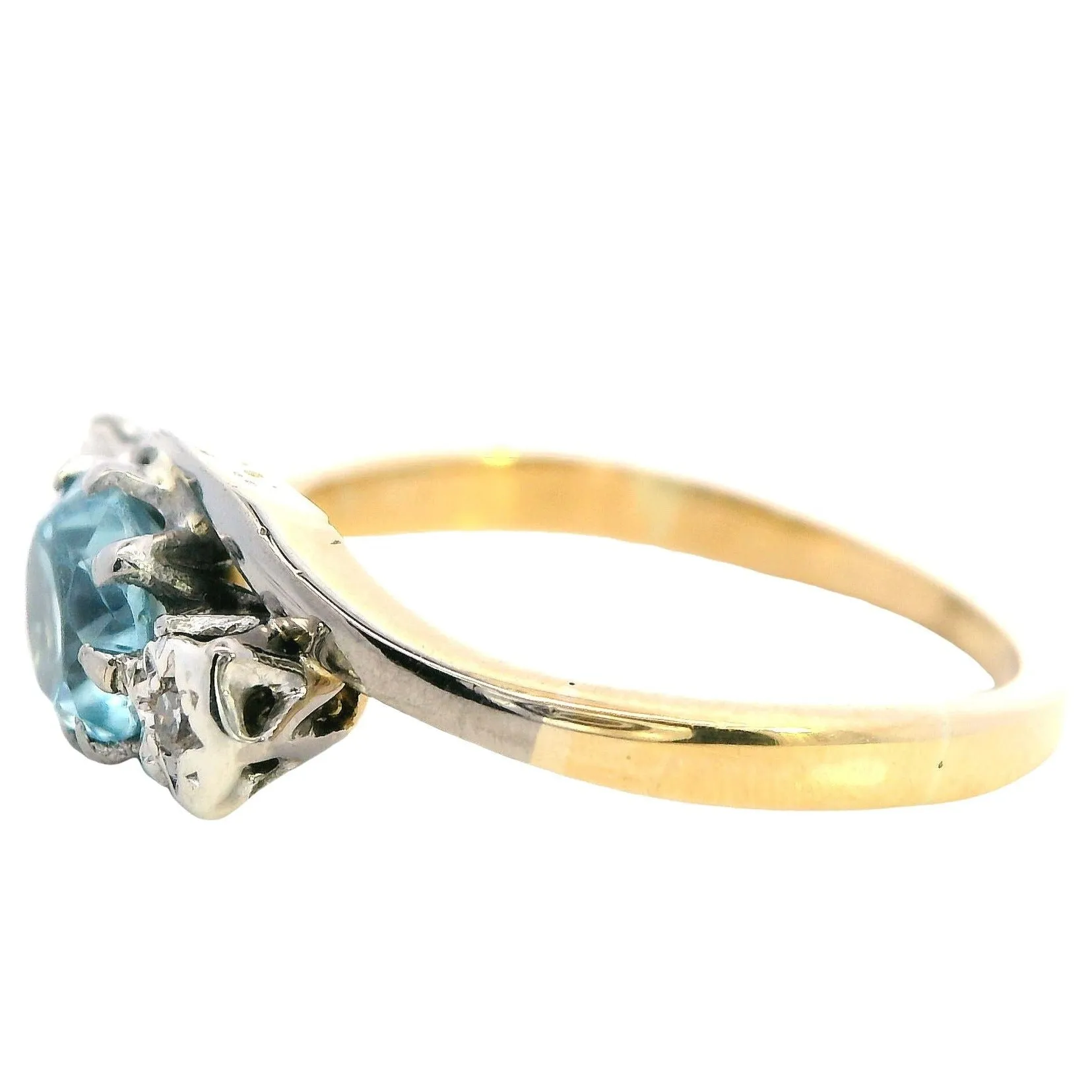 Radiant Elegance: 14ct Yellow & White Gold Ring with Zircon & Diamond Accents