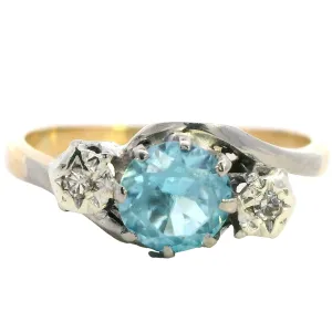 Radiant Elegance: 14ct Yellow & White Gold Ring with Zircon & Diamond Accents