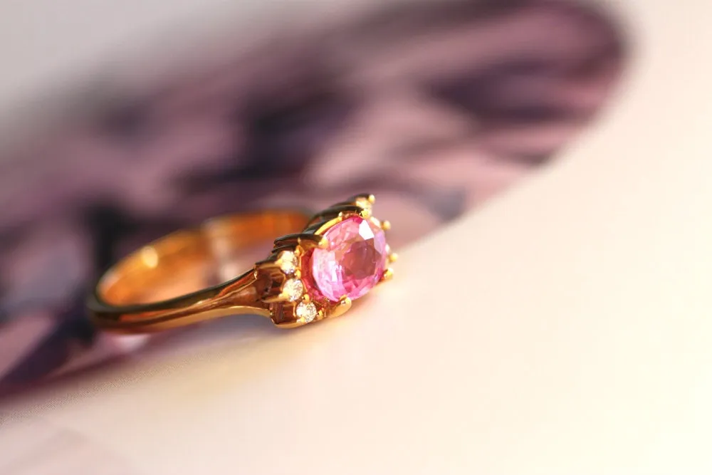 Rose Gold ring with Pink Sapphire and Diamonds