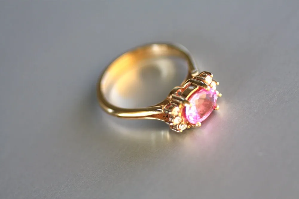 Rose Gold ring with Pink Sapphire and Diamonds