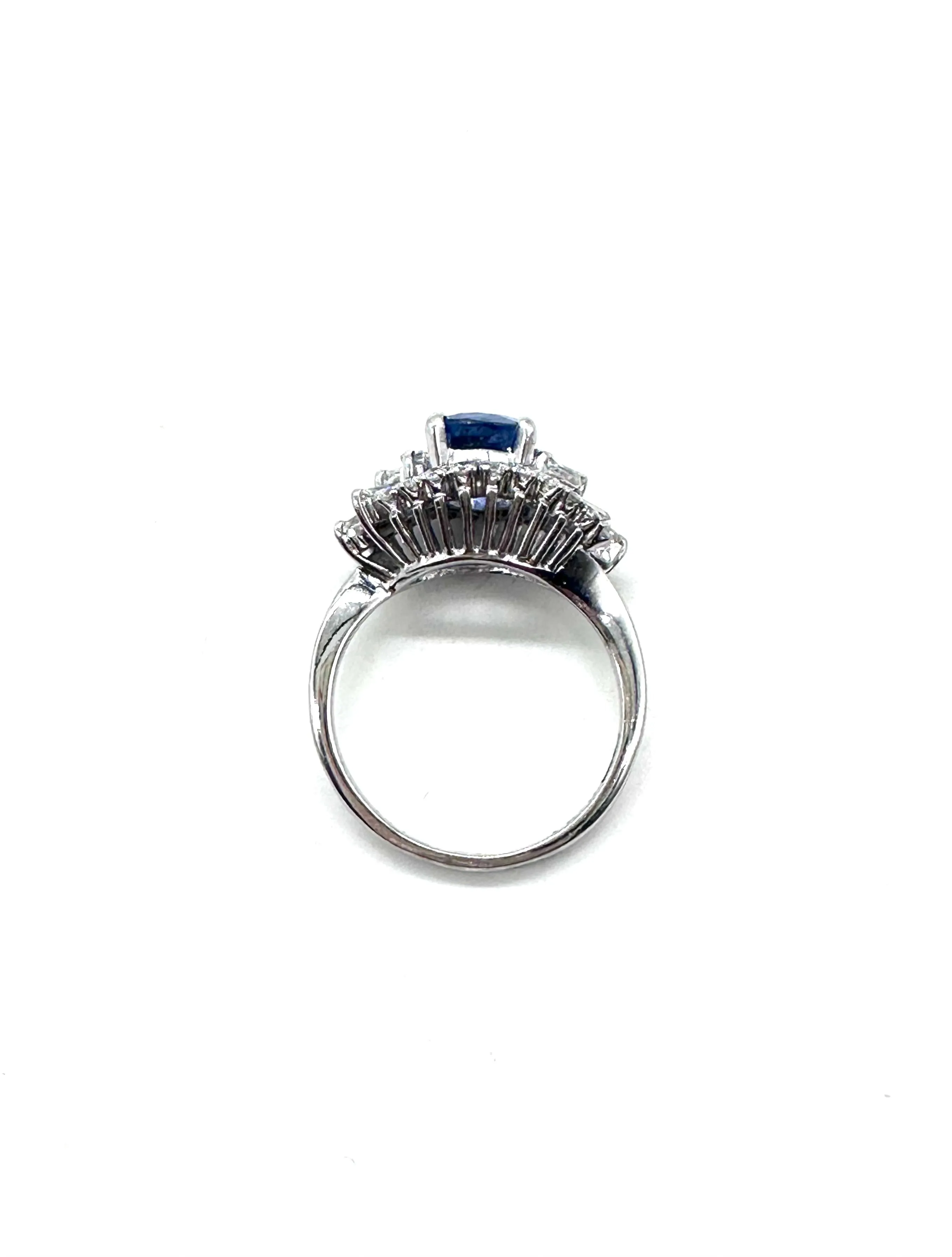 Sapphire and diamond platinum ring