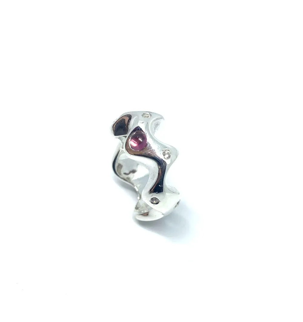 Sea Slug Cubic zirconia & gemstones