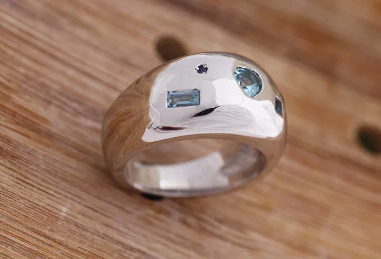 Silver ring with Iolites, Aquamarines and Sapphires